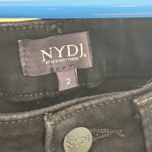 NYDJ black Marilyn stretch jean in size 2 - Picture 3 of 6
